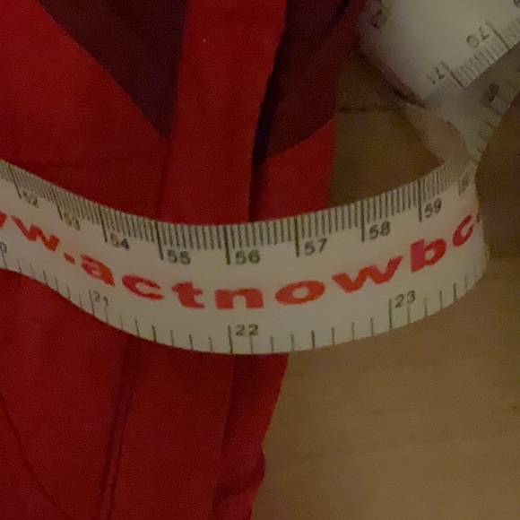 Red Burton Snowboard jacket, women’s Size M - Picture 13 of 15